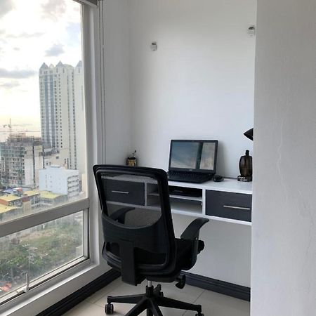 1 Bedroom With Balcony, Fully Furnished Overlooking Manila Bay At Birch Tower, Malate, Manilla Buitenkant foto